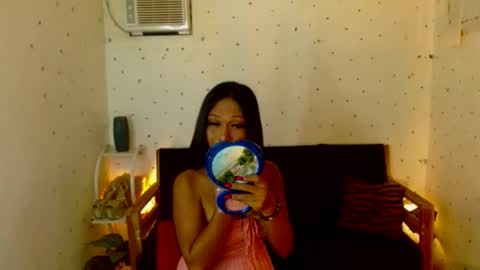 Snapshot of maturity_mommy_intown chatting on 10.06.25 maturity_mommy_intown online show from 10.06.25