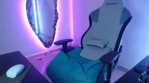 Mau and Lauren online show from 03.17.26