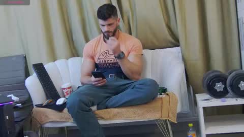 mauro_real_man online show from 10.19.25