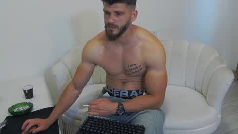 Snapshot of mauro_real_man chatting on 06.07.26 mauro_real_man online show from 06.07.26