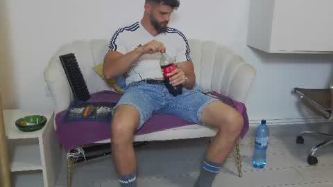 Snapshot of mauro_real_man chatting on 07.05.26 mauro_real_man online show from 07.05.26