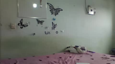 mauroluxandra online show from 02.14.25