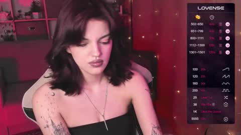 Mavis online show from 03.12.25