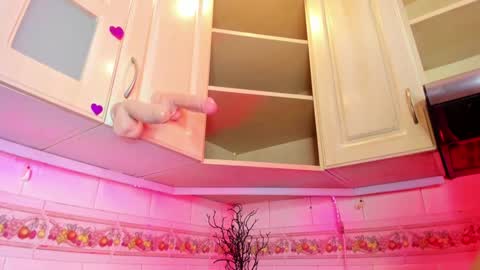 Mavy  online show from 12.12.24