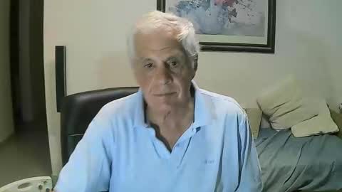 Snapshot of max_2017 chatting on 03.28.26 max_2017 online show from 03.28.26