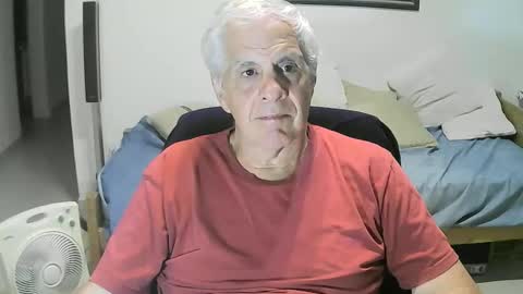 Snapshot of max_2017 chatting on 03.29.26 max_2017 online show from 03.29.26