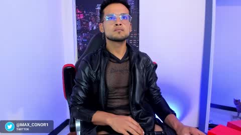 Snapshot of max_conor_ chatting on 01.29.25 Max Conor online show from 01.29.25