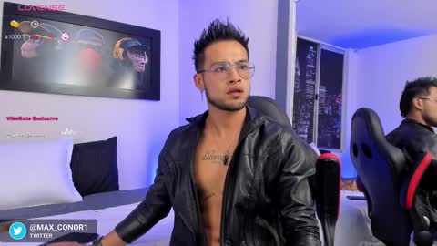 Snapshot of max_conor_ chatting on 01.31.25 Max Conor online show from 01.31.25