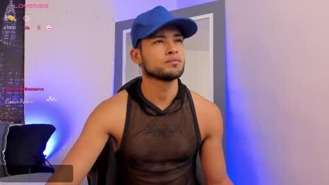 Snapshot of max_conor_ chatting on 02.13.25 Max Conor online show from 02.13.25