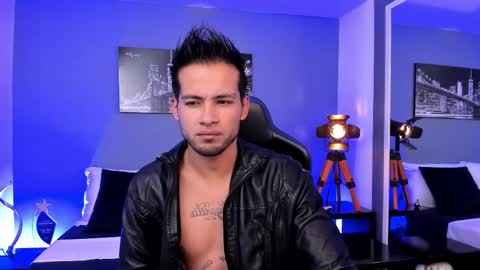 Snapshot of max_conor_ chatting on 09.17.25 Max Conor online show from 09.17.25