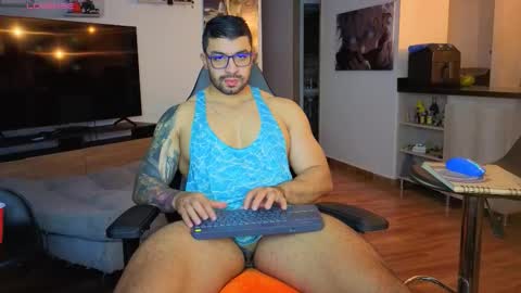 Max online show from 11.10.25