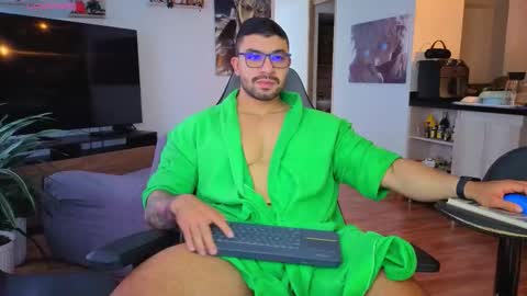 Max online show from 11.30.25