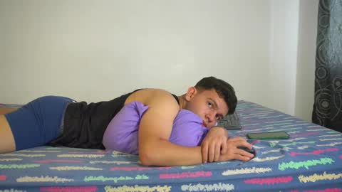 Max online show from 12.17.25