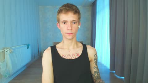 Max Gen with tats 24years  And Ethan without tats 20 years online show from 12.09.24