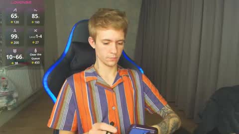 Max Gen with tats 24years  And Ethan without tats 20 years online show from 12.23.24