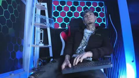 Max online show from 03.18.26