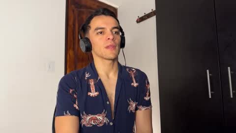 Max Lancaster online show from 01.05.25