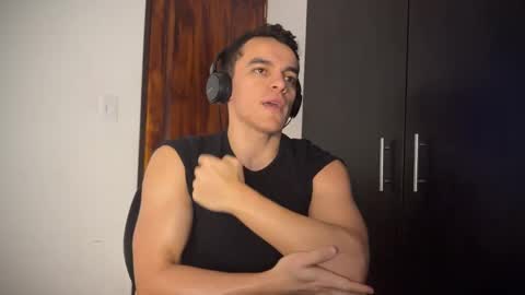 Max Lancaster online show from 03.08.25