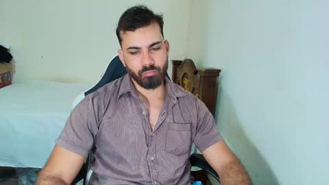 Snapshot of max_love25 chatting on 09.28.25 max_love25 online show from 09.28.25