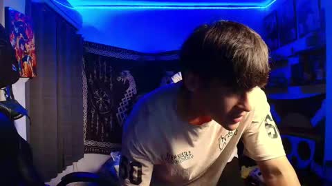 Max online show from 11.30.25