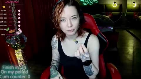 Snapshot of max_phoenix chatting on 10.05.25 Max online show from 10.05.25