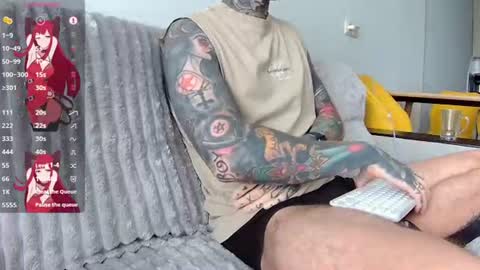 Snapshot of max_reaves chatting on 07.03.26 online show from 07.03.26