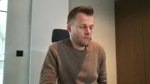 Max take off clothes online show from 12.02.24