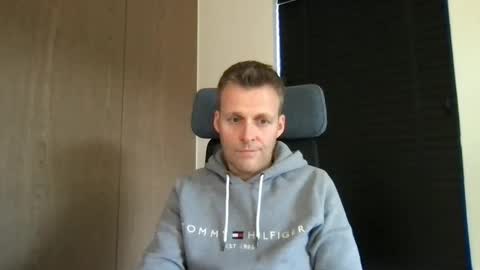 Max take off clothes online show from 01.27.25