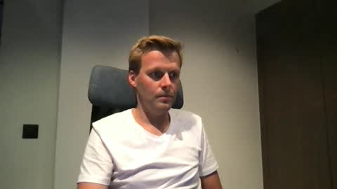 Max take off clothes online show from 09.10.25