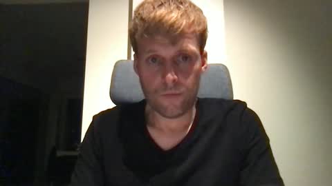 Max take off clothes online show from 10.23.25