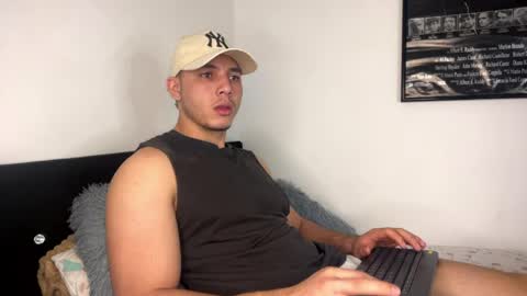 max_valiant1 online show from 04.14.26