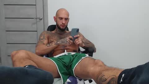 Maximus Fox online show from 10.09.25