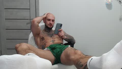 Maximus Fox online show from 04.11.26