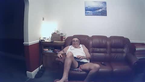 Snapshot of maxi_johnes chatting on 02.09.25 MAX online show from 02.09.25