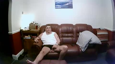 Snapshot of maxi_johnes chatting on 02.22.25 MAX online show from 02.22.25