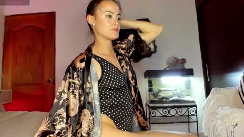 Snapshot of maxianomal chatting on 02.12.25 Max online show from 02.12.25