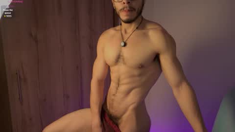 Snapshot of maxifit_ chatting on 03.10.26 Mikael online show from 03.10.26