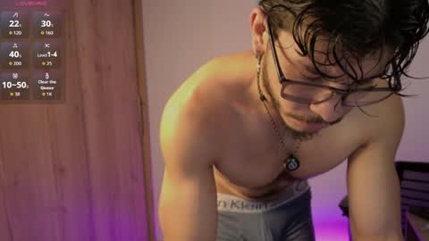 Snapshot of maxifit_ chatting on 04.04.26 Mikael online show from 04.04.26