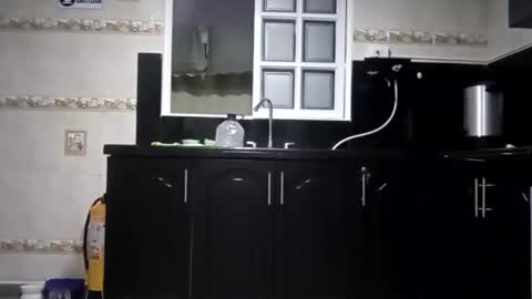 Snapshot of maxim_walker chatting on 11.30.25 maxim online show from 11.30.25