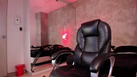 maximo_zahir online show from 01.05.26