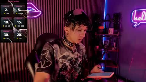 Snapshot of maximoking26 chatting on 04.05.26 MAXIMO online show from 04.05.26