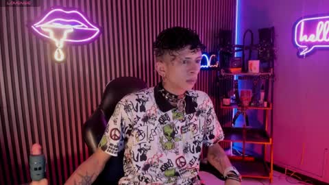 Snapshot of maximoking26 chatting on 04.10.26 MAXIMO online show from 04.10.26