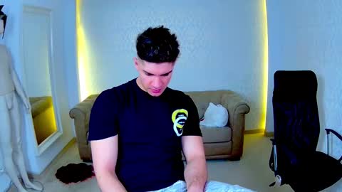 MaxKaiden online show from 02.13.26