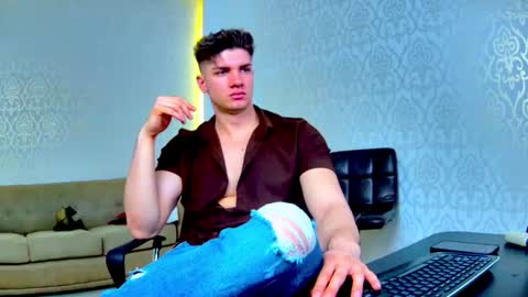 MaxKaiden online show from 03.02.26