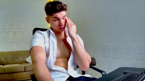 MaxKaiden online show from 03.04.26