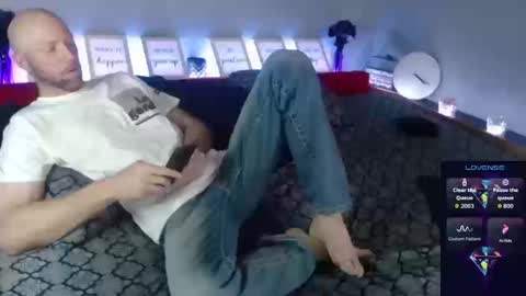 MaxRouger online show from 09.10.25