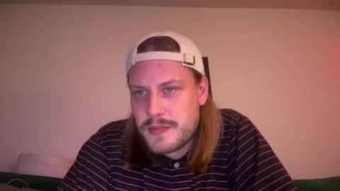 Snapshot of maxwatts95 chatting on 10.14.25 Max Watts online show from 10.14.25