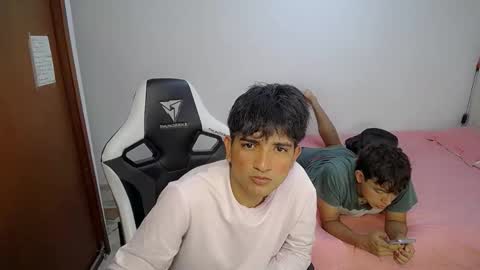 Snapshot of maxwell_boys chatting on 03.03.26 MAX DAN online show from 03.03.26