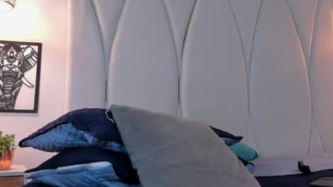 MAX online show from 03.04.25