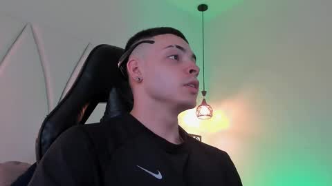 MAX online show from 03.05.25